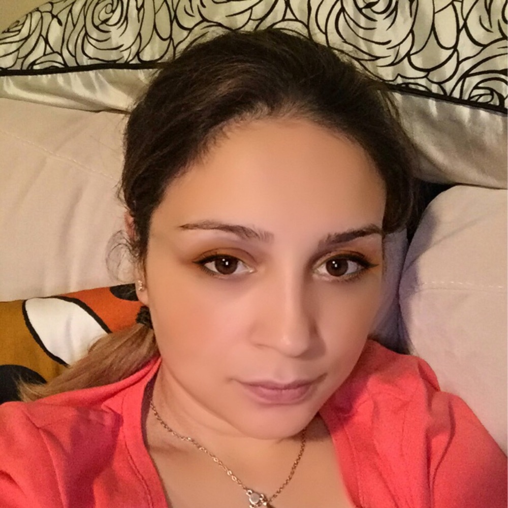 Meet your Posher, Ozlem